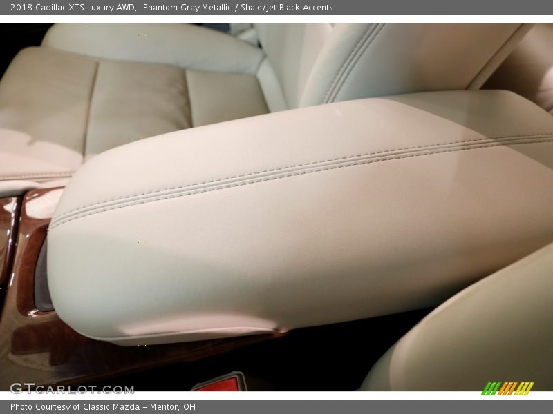 Phantom Gray Metallic / Shale/Jet Black Accents 2018 Cadillac XTS Luxury AWD