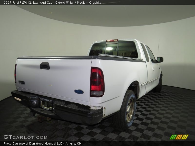 Oxford White / Medium Graphite 1997 Ford F150 XL Extended Cab