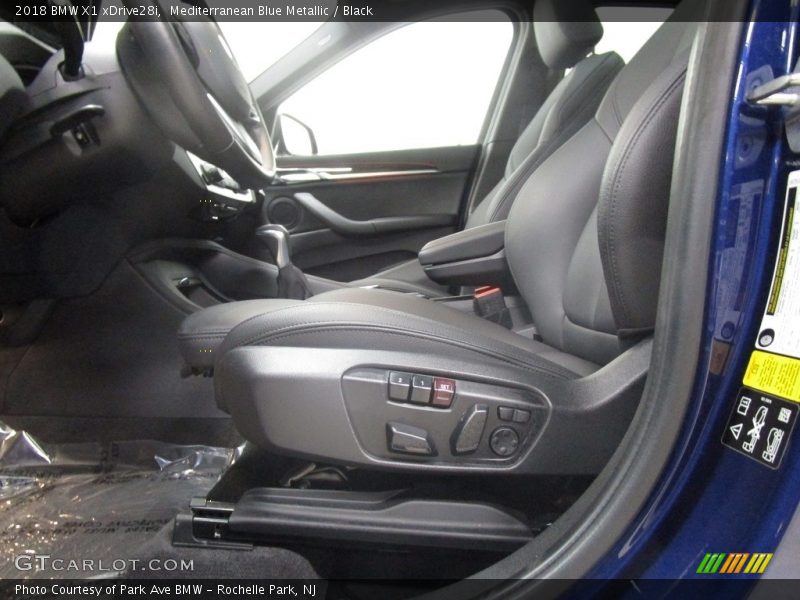 Mediterranean Blue Metallic / Black 2018 BMW X1 xDrive28i