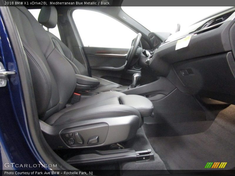Mediterranean Blue Metallic / Black 2018 BMW X1 xDrive28i
