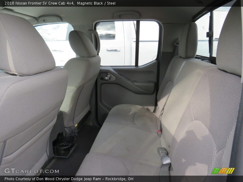 Magnetic Black / Steel 2018 Nissan Frontier SV Crew Cab 4x4