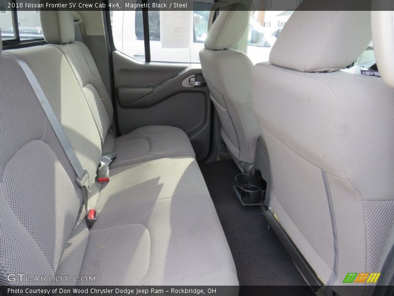 Magnetic Black / Steel 2018 Nissan Frontier SV Crew Cab 4x4