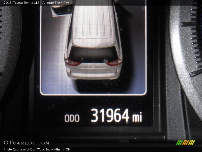 Attitude Black / Ash 2015 Toyota Sienna XLE