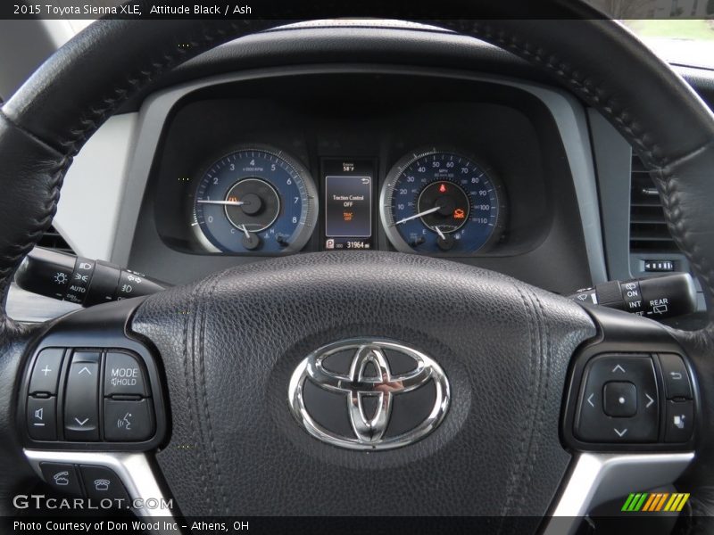 Attitude Black / Ash 2015 Toyota Sienna XLE