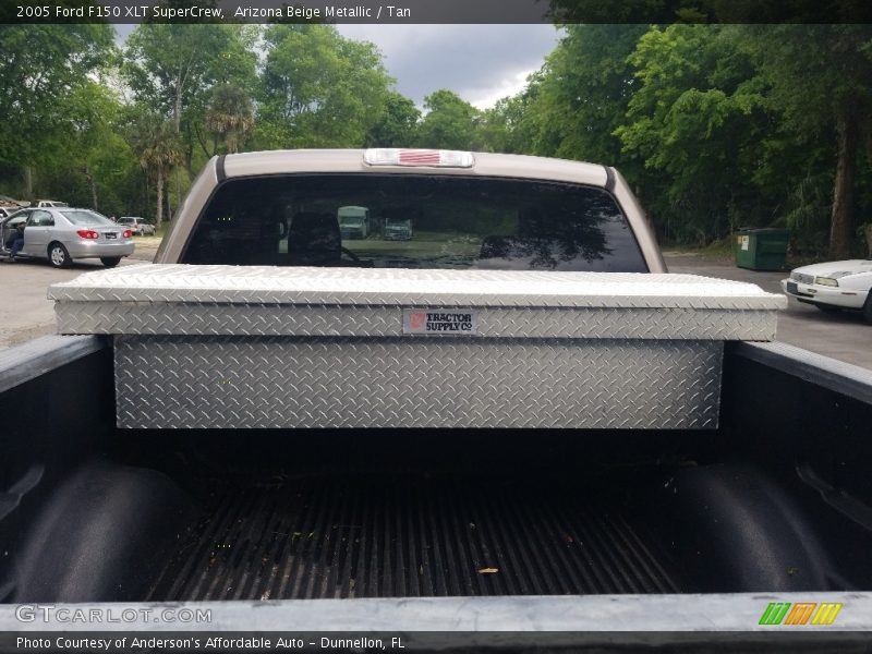 Arizona Beige Metallic / Tan 2005 Ford F150 XLT SuperCrew
