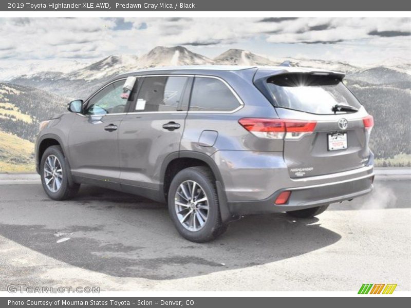 Predawn Gray Mica / Black 2019 Toyota Highlander XLE AWD