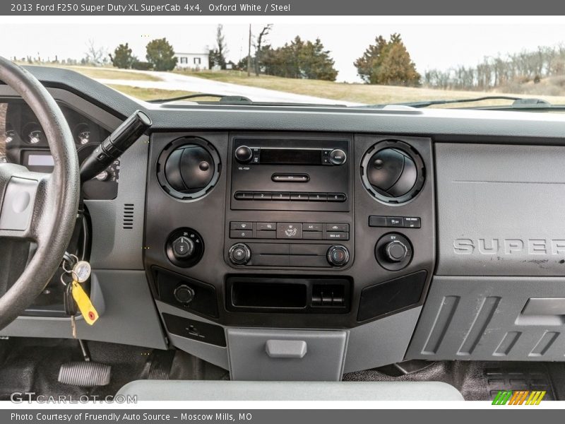 Oxford White / Steel 2013 Ford F250 Super Duty XL SuperCab 4x4