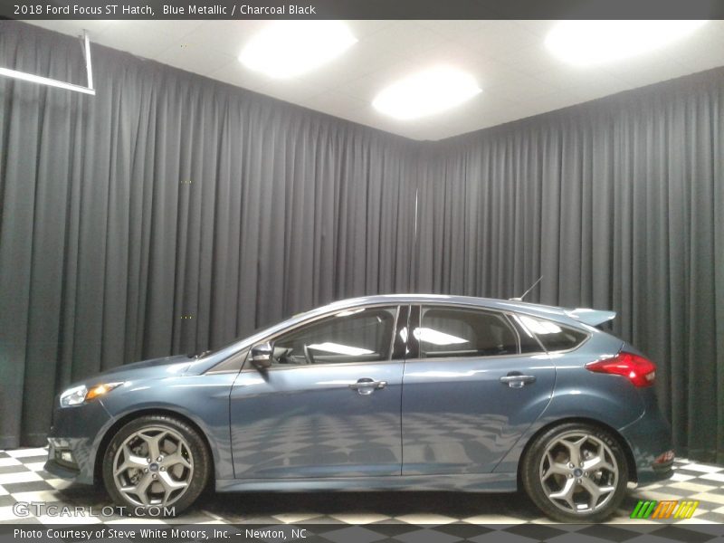 Blue Metallic / Charcoal Black 2018 Ford Focus ST Hatch