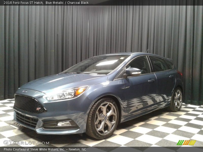 Blue Metallic / Charcoal Black 2018 Ford Focus ST Hatch