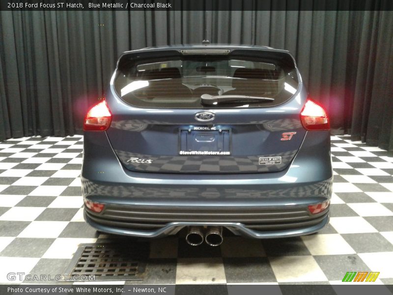 Blue Metallic / Charcoal Black 2018 Ford Focus ST Hatch