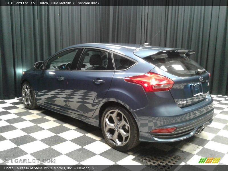 Blue Metallic / Charcoal Black 2018 Ford Focus ST Hatch