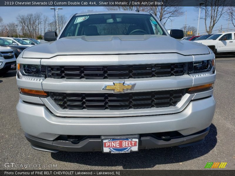 Silver Ice Metallic / Dark Ash/Jet Black 2019 Chevrolet Silverado LD Custom Double Cab 4x4