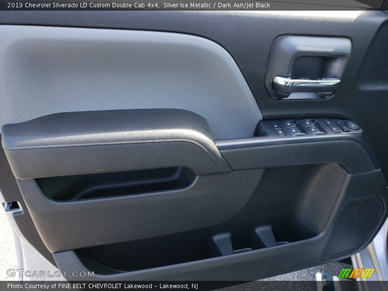 Silver Ice Metallic / Dark Ash/Jet Black 2019 Chevrolet Silverado LD Custom Double Cab 4x4