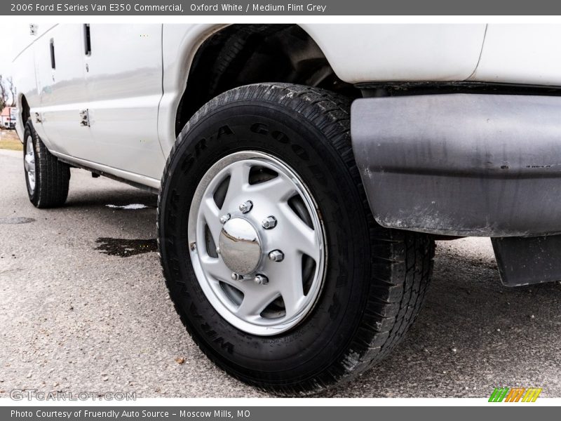 Oxford White / Medium Flint Grey 2006 Ford E Series Van E350 Commercial
