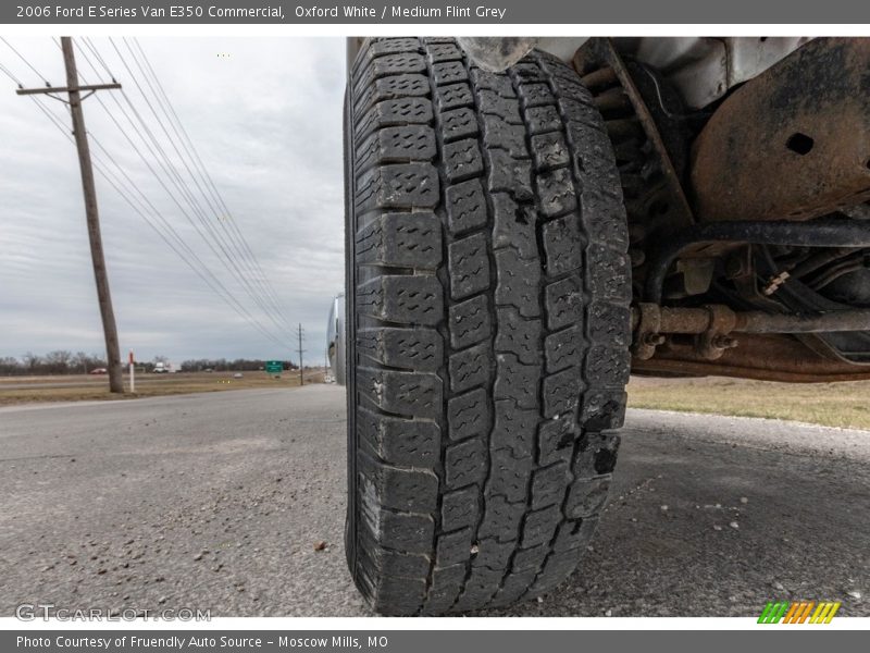 Oxford White / Medium Flint Grey 2006 Ford E Series Van E350 Commercial