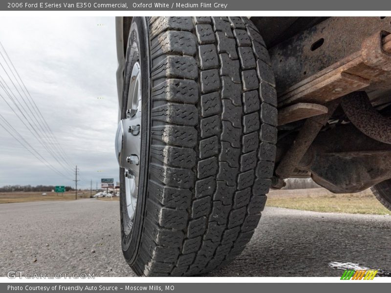 Oxford White / Medium Flint Grey 2006 Ford E Series Van E350 Commercial