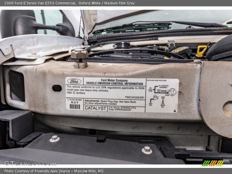 Oxford White / Medium Flint Grey 2006 Ford E Series Van E350 Commercial