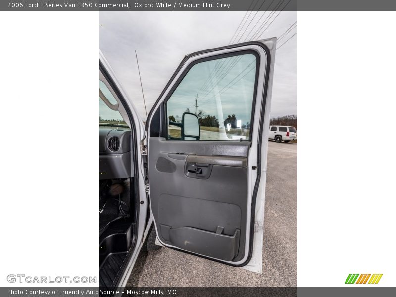 Oxford White / Medium Flint Grey 2006 Ford E Series Van E350 Commercial