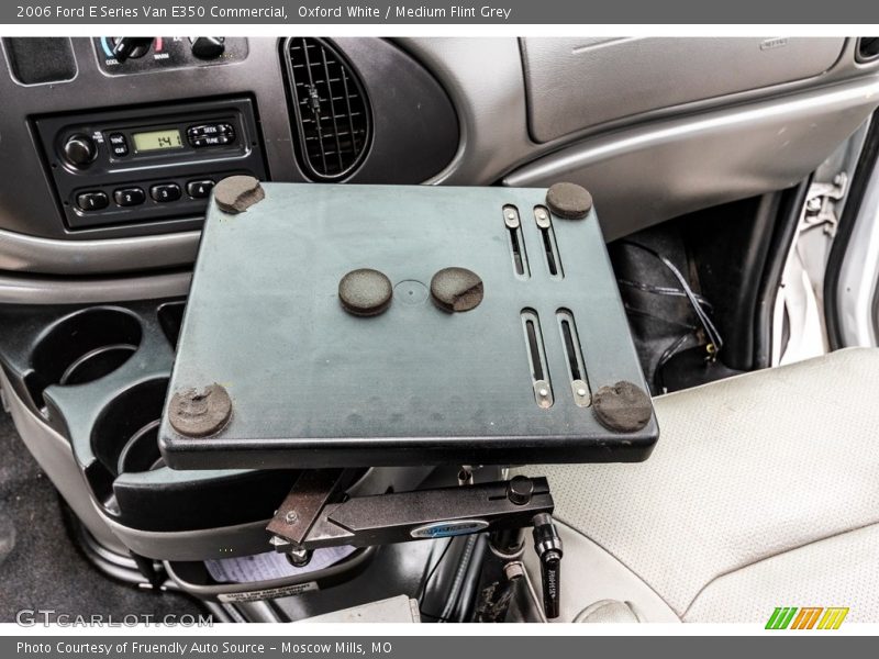 Oxford White / Medium Flint Grey 2006 Ford E Series Van E350 Commercial