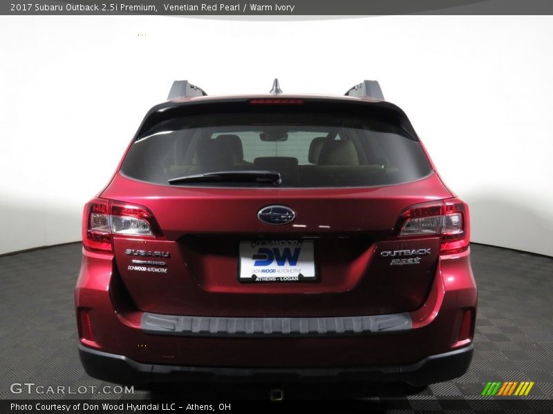 Venetian Red Pearl / Warm Ivory 2017 Subaru Outback 2.5i Premium