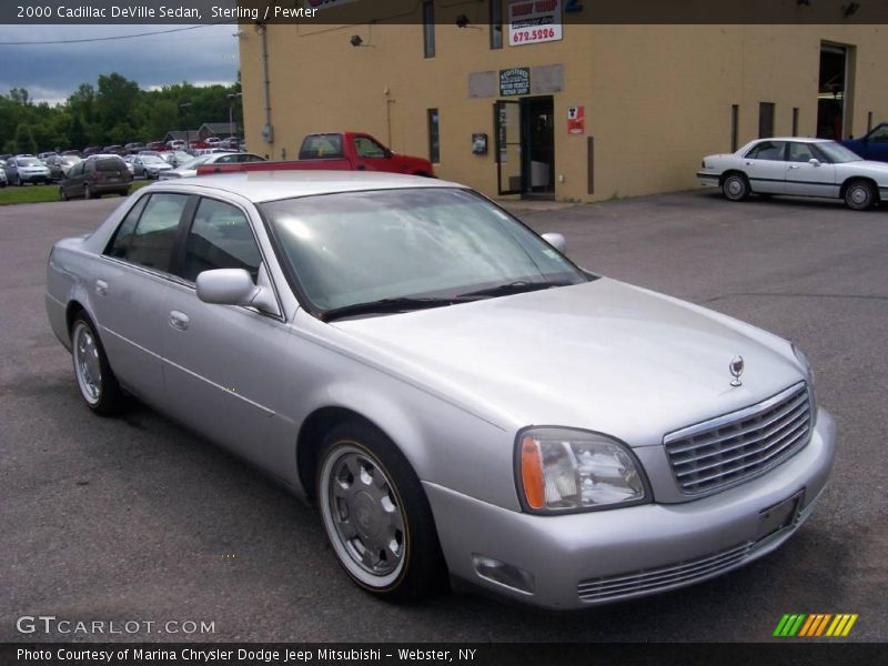 Sterling / Pewter 2000 Cadillac DeVille Sedan