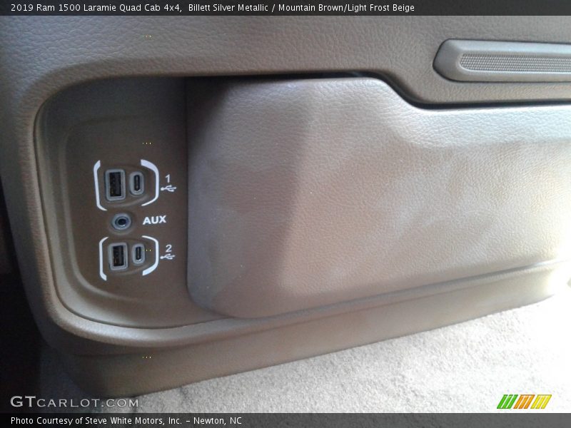 Billett Silver Metallic / Mountain Brown/Light Frost Beige 2019 Ram 1500 Laramie Quad Cab 4x4