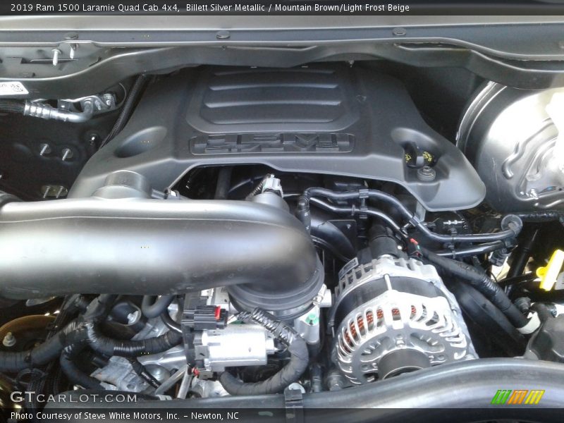 Billett Silver Metallic / Mountain Brown/Light Frost Beige 2019 Ram 1500 Laramie Quad Cab 4x4