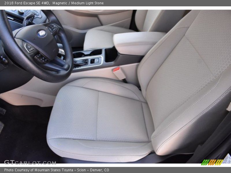 Magnetic / Medium Light Stone 2018 Ford Escape SE 4WD