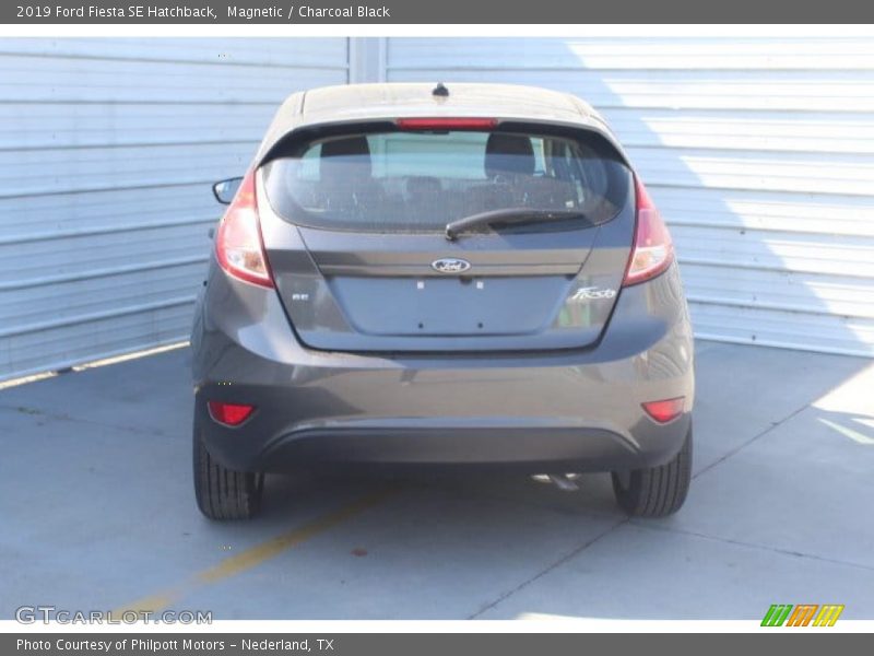 Magnetic / Charcoal Black 2019 Ford Fiesta SE Hatchback
