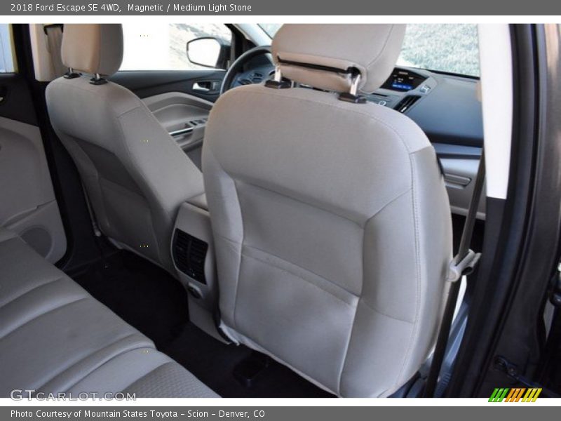 Magnetic / Medium Light Stone 2018 Ford Escape SE 4WD
