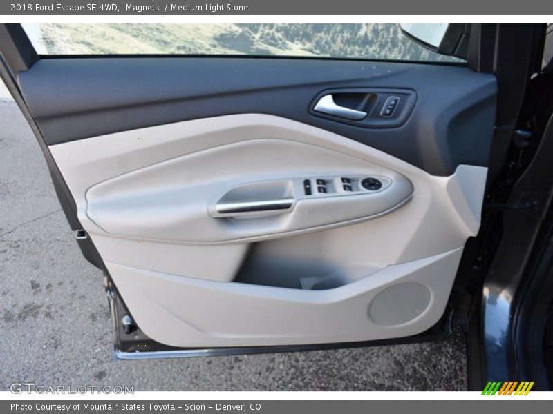 Magnetic / Medium Light Stone 2018 Ford Escape SE 4WD