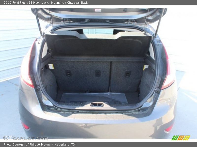 Magnetic / Charcoal Black 2019 Ford Fiesta SE Hatchback