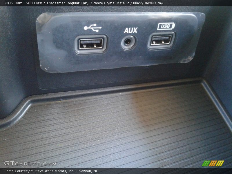 Granite Crystal Metallic / Black/Diesel Gray 2019 Ram 1500 Classic Tradesman Regular Cab