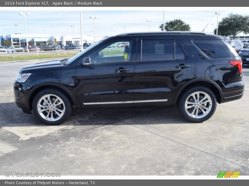 Agate Black / Medium Black 2019 Ford Explorer XLT
