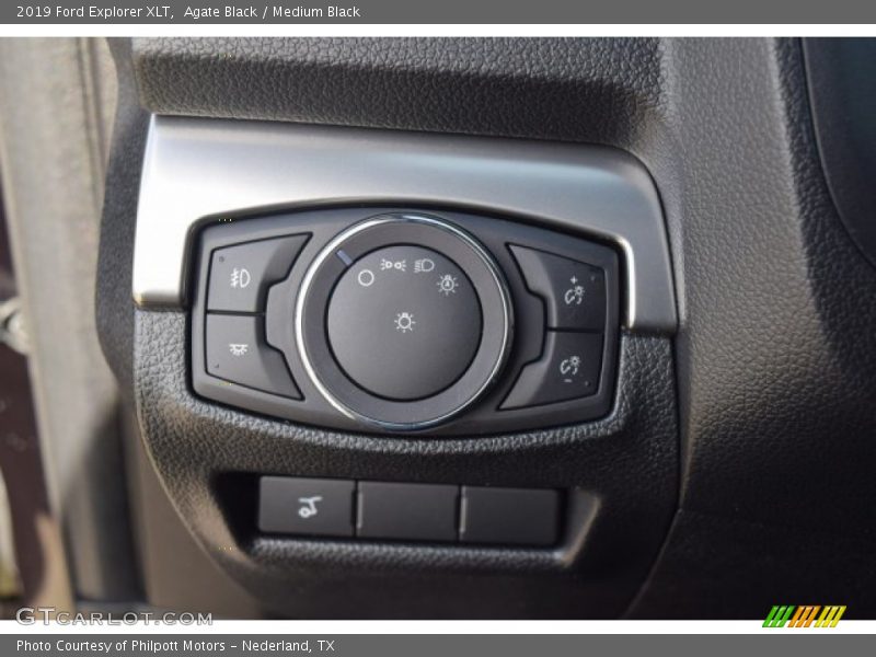 Agate Black / Medium Black 2019 Ford Explorer XLT