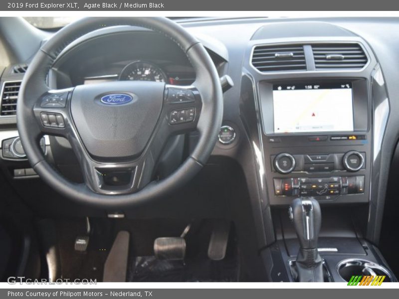 Agate Black / Medium Black 2019 Ford Explorer XLT