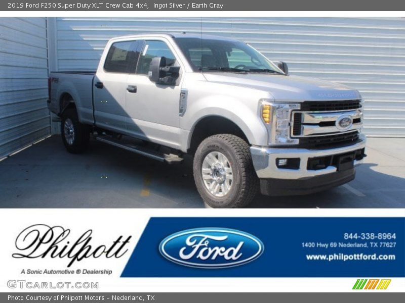Ingot Silver / Earth Gray 2019 Ford F250 Super Duty XLT Crew Cab 4x4
