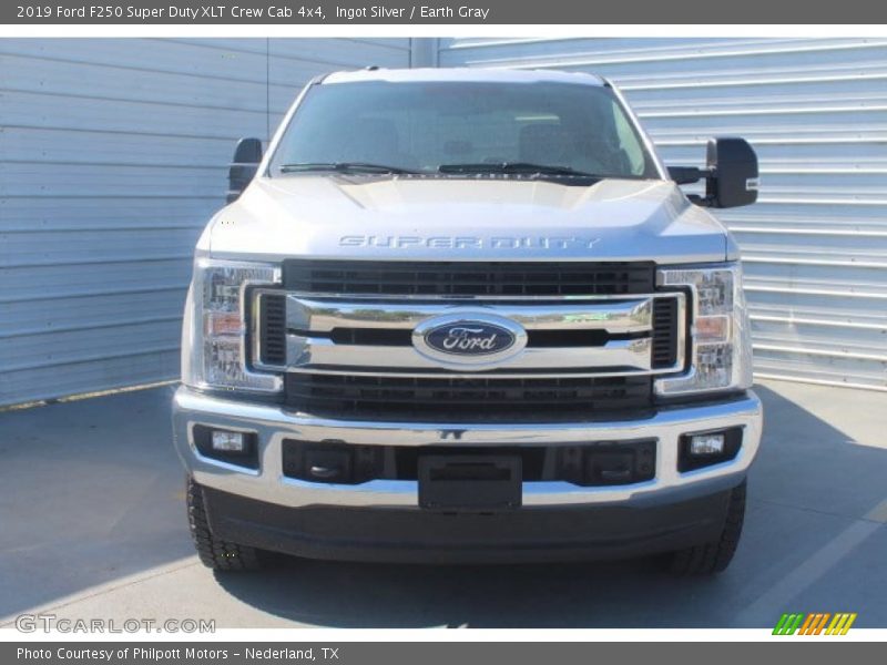 Ingot Silver / Earth Gray 2019 Ford F250 Super Duty XLT Crew Cab 4x4