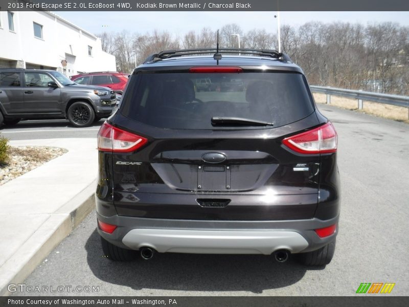 Kodiak Brown Metallic / Charcoal Black 2013 Ford Escape SE 2.0L EcoBoost 4WD