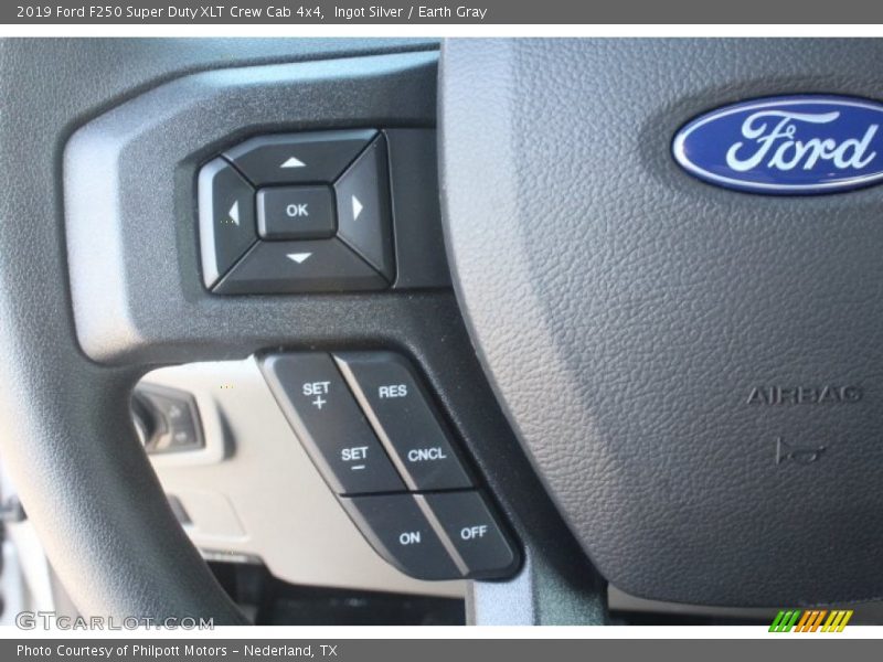 Ingot Silver / Earth Gray 2019 Ford F250 Super Duty XLT Crew Cab 4x4