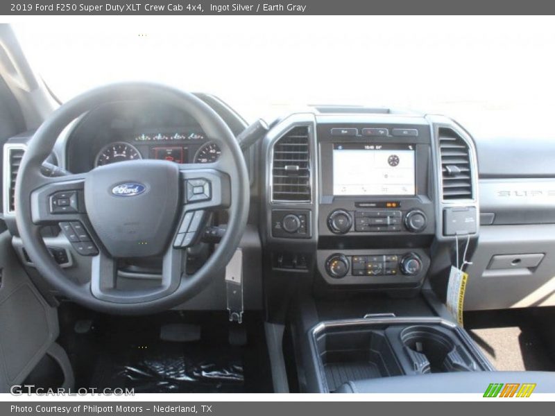Ingot Silver / Earth Gray 2019 Ford F250 Super Duty XLT Crew Cab 4x4