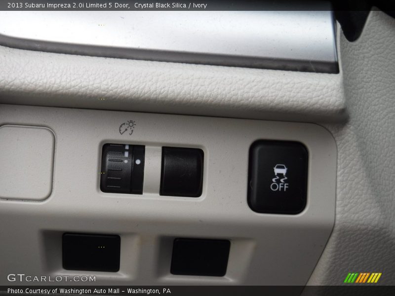 Crystal Black Silica / Ivory 2013 Subaru Impreza 2.0i Limited 5 Door