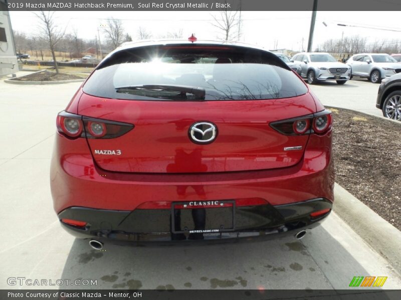 Soul Red Crystal Metallic / Black 2019 Mazda MAZDA3 Hatchback Premium