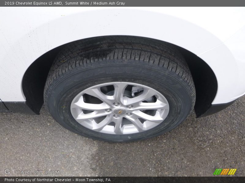 Summit White / Medium Ash Gray 2019 Chevrolet Equinox LS AWD