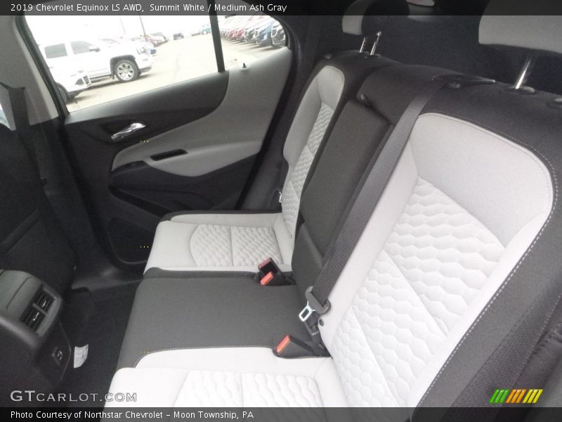 Summit White / Medium Ash Gray 2019 Chevrolet Equinox LS AWD