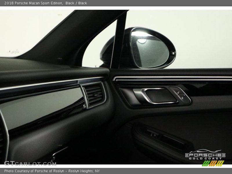 Black / Black 2018 Porsche Macan Sport Edition