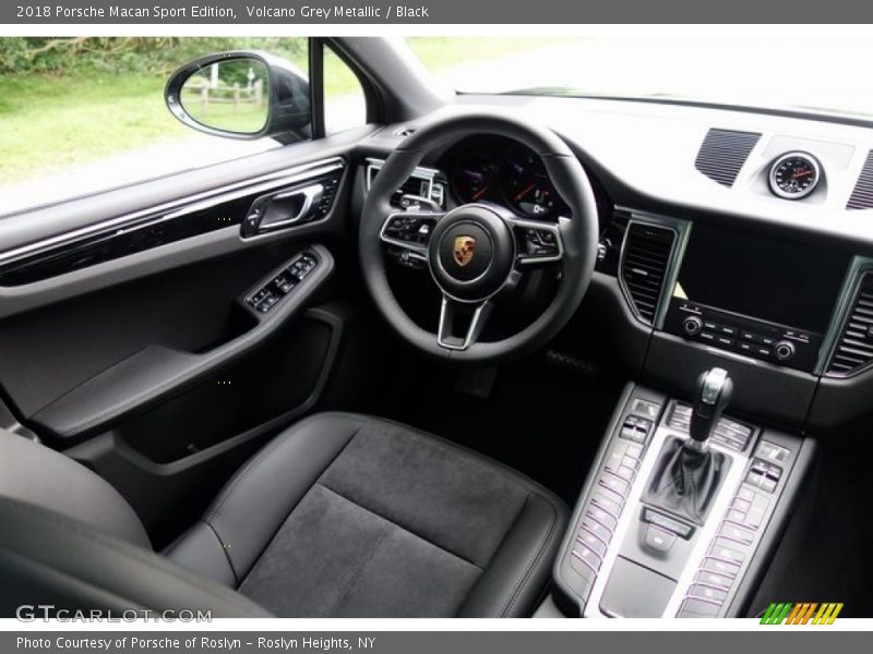 Volcano Grey Metallic / Black 2018 Porsche Macan Sport Edition