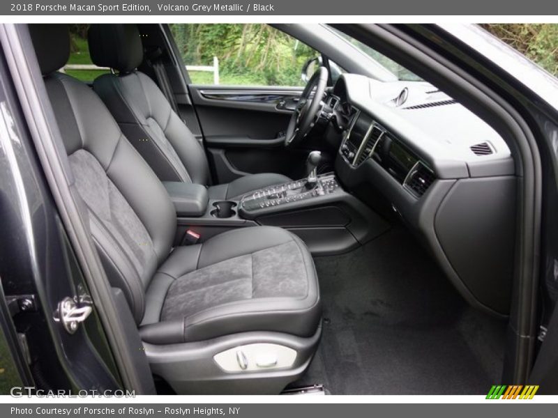 Volcano Grey Metallic / Black 2018 Porsche Macan Sport Edition