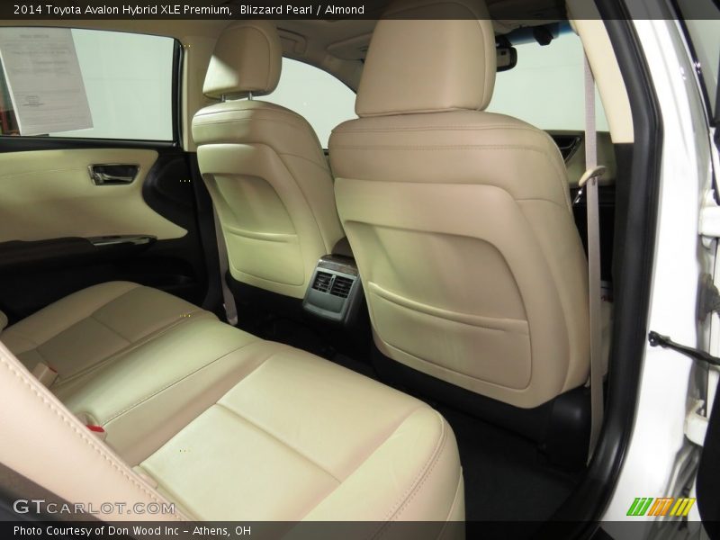 Blizzard Pearl / Almond 2014 Toyota Avalon Hybrid XLE Premium