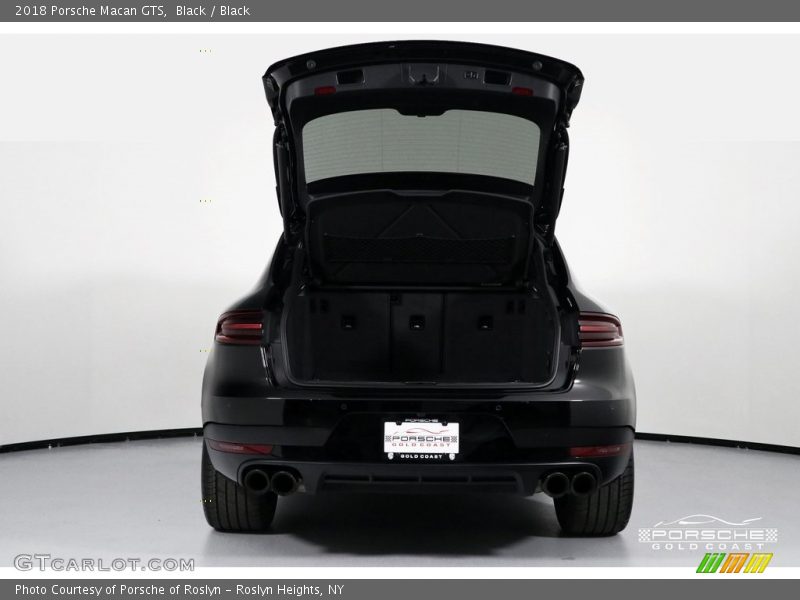 Black / Black 2018 Porsche Macan GTS